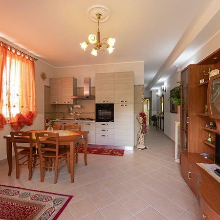 Arcobaleno Apartment Fondi Exteriér fotografie